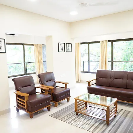 Large, Modern, Private 3Bhk, Khar West, Mumbai Apartment